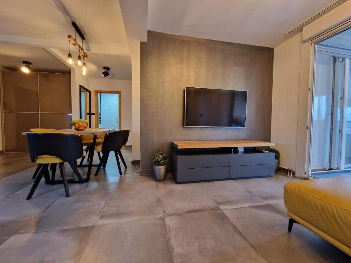 Apartment Matea พูลา ภายนอก รูปภาพ